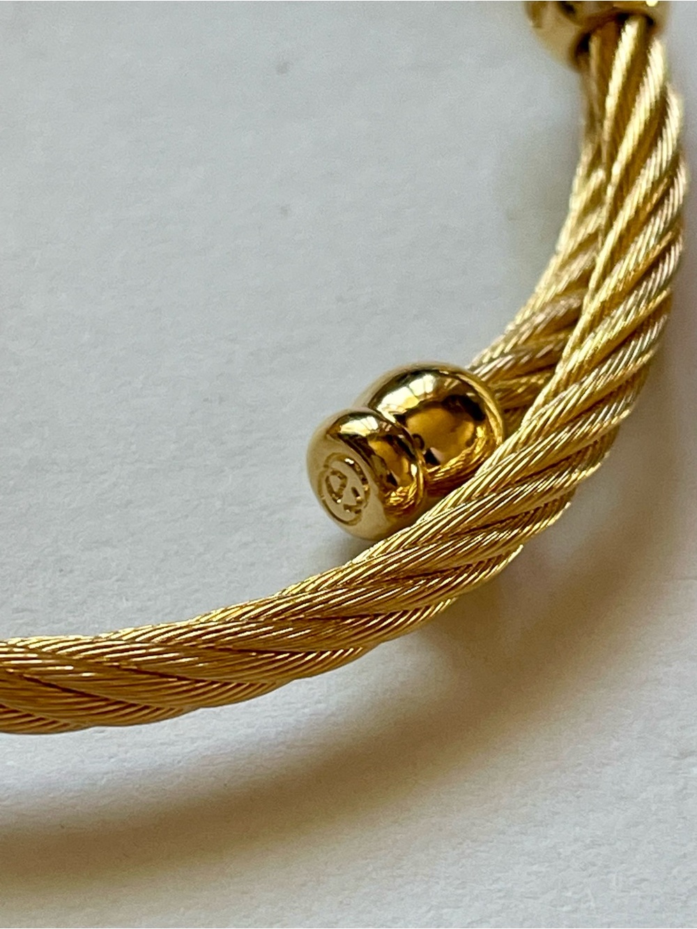 Gucci Gold-Tone Bangle Watch with Black Dial - Picture 14 of 17